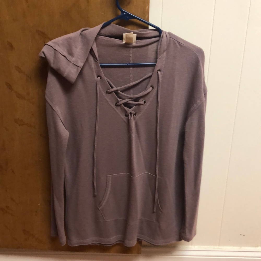Light weight hooded t-shirt